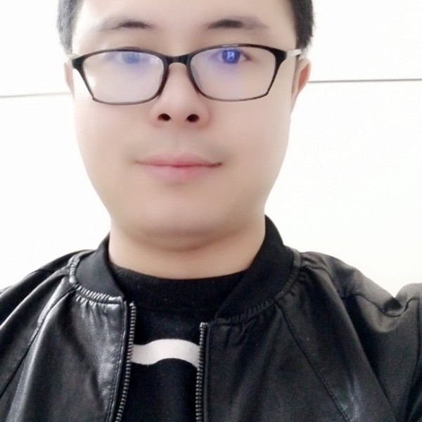石头那勤奋的照片