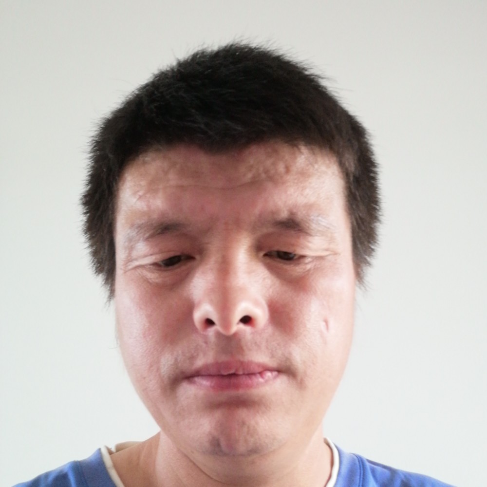 唇彩那震动的照片
