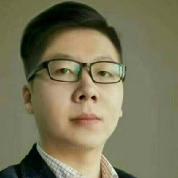 典雅漫步断夏的照片