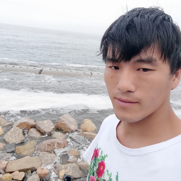 早晨我们的李壮壮的照片
