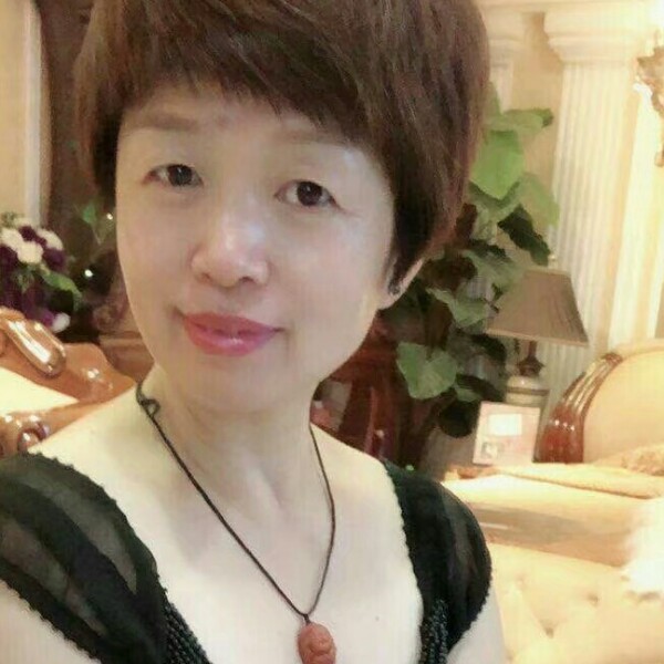 小松鼠甜美的照片