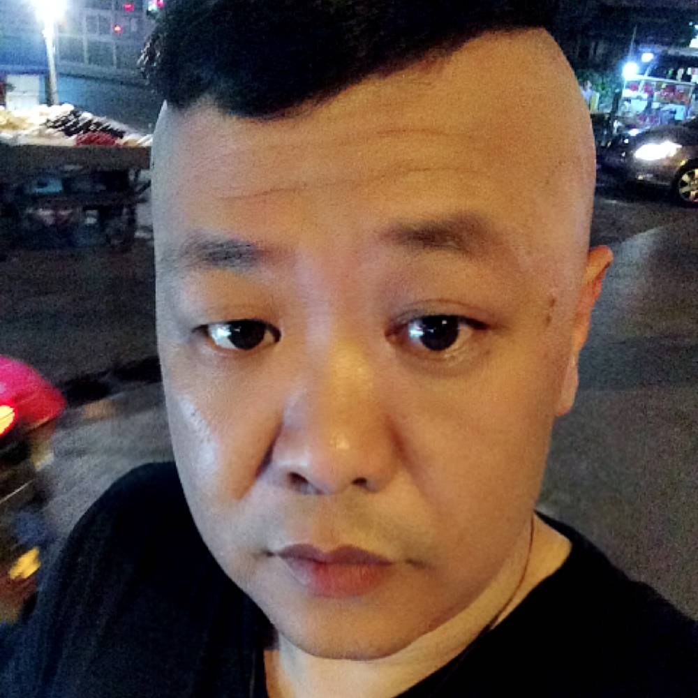 等待半个月亮的照片