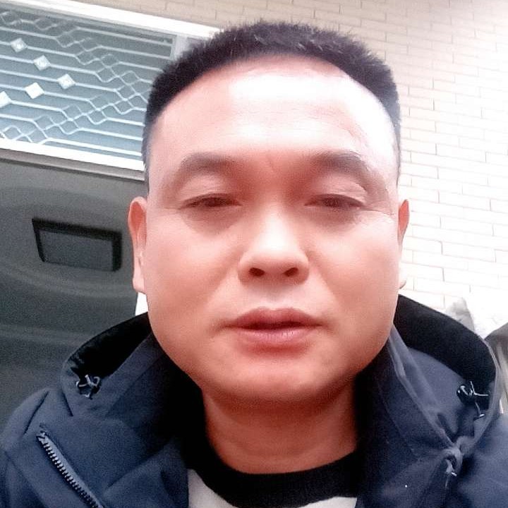 辛勤苦恋玉米的照片