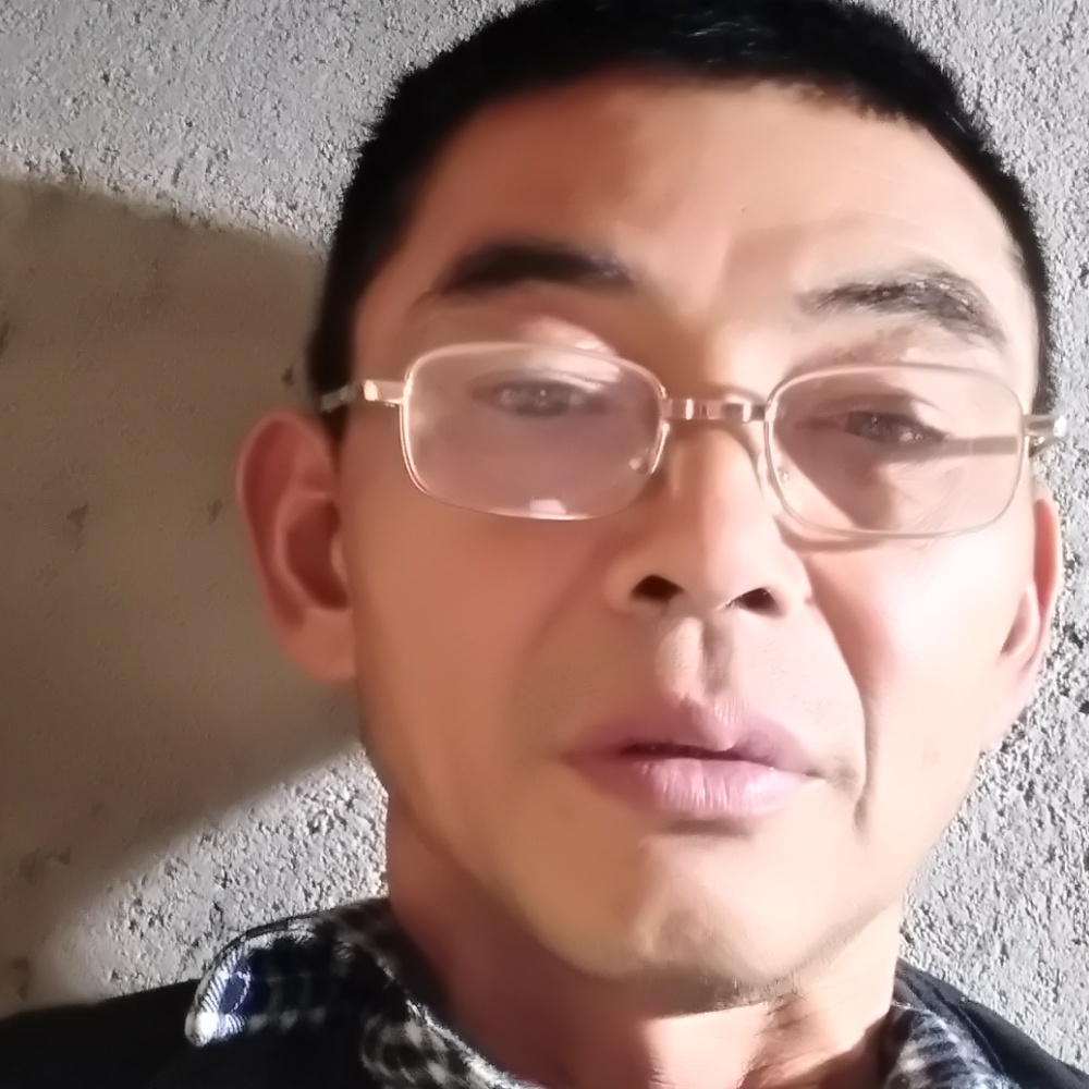 周先荣周大的照片