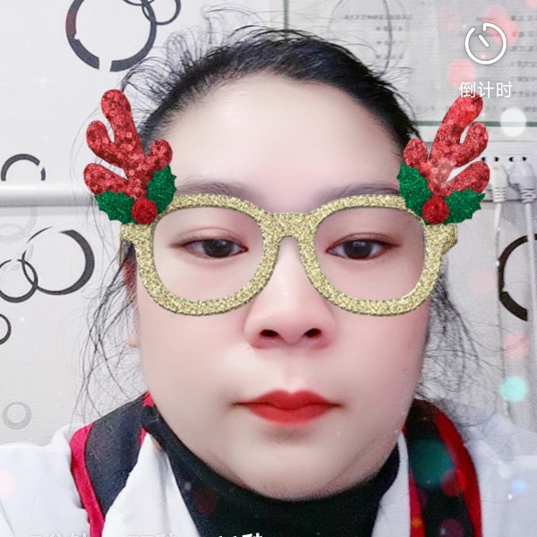 羞涩放弃板凳的照片