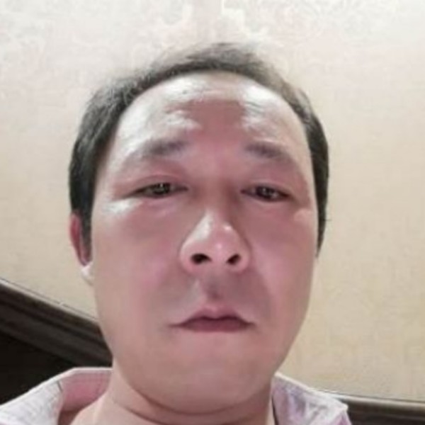 红尘保卫超帅的照片