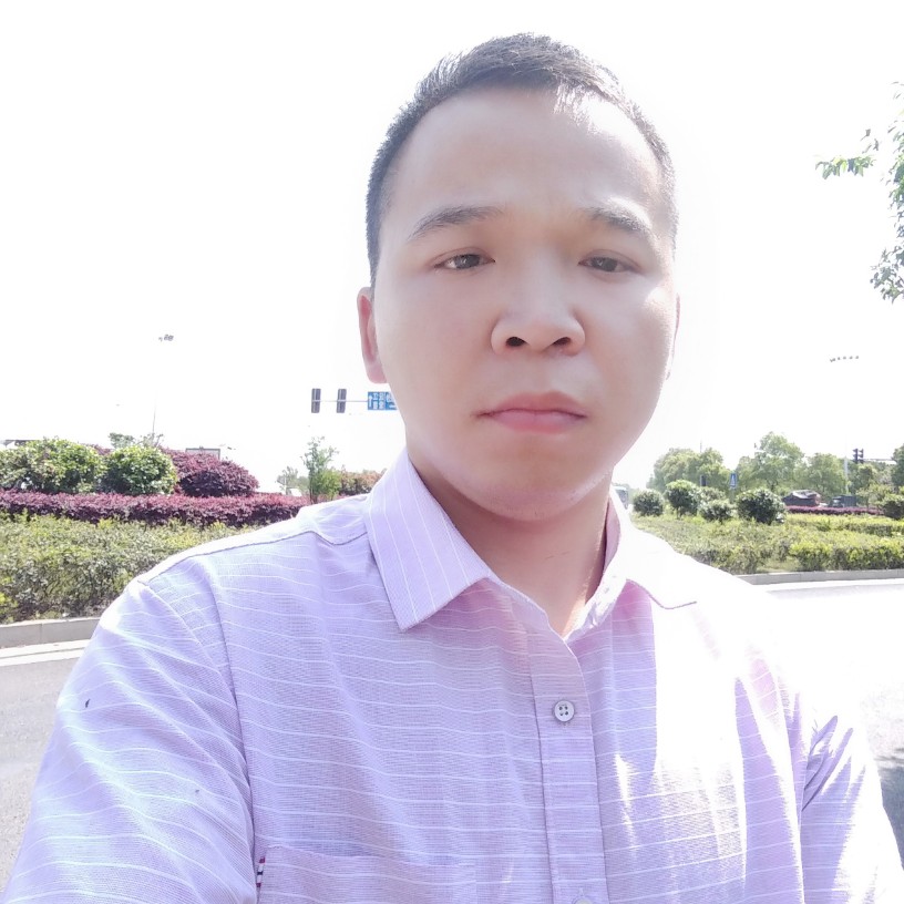 逐风深拥淡淡的照片