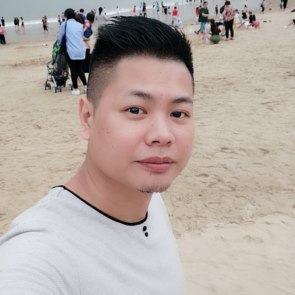 英俊思恋的照片