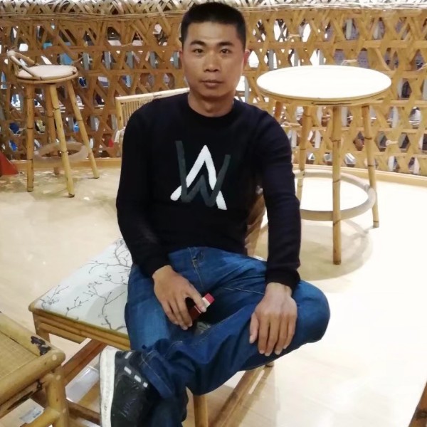 缘分男人的照片