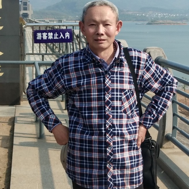 豆仕荣的照片