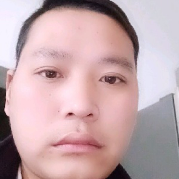 心锁笑耍酷的照片