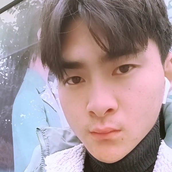 星星有笑点低的照片