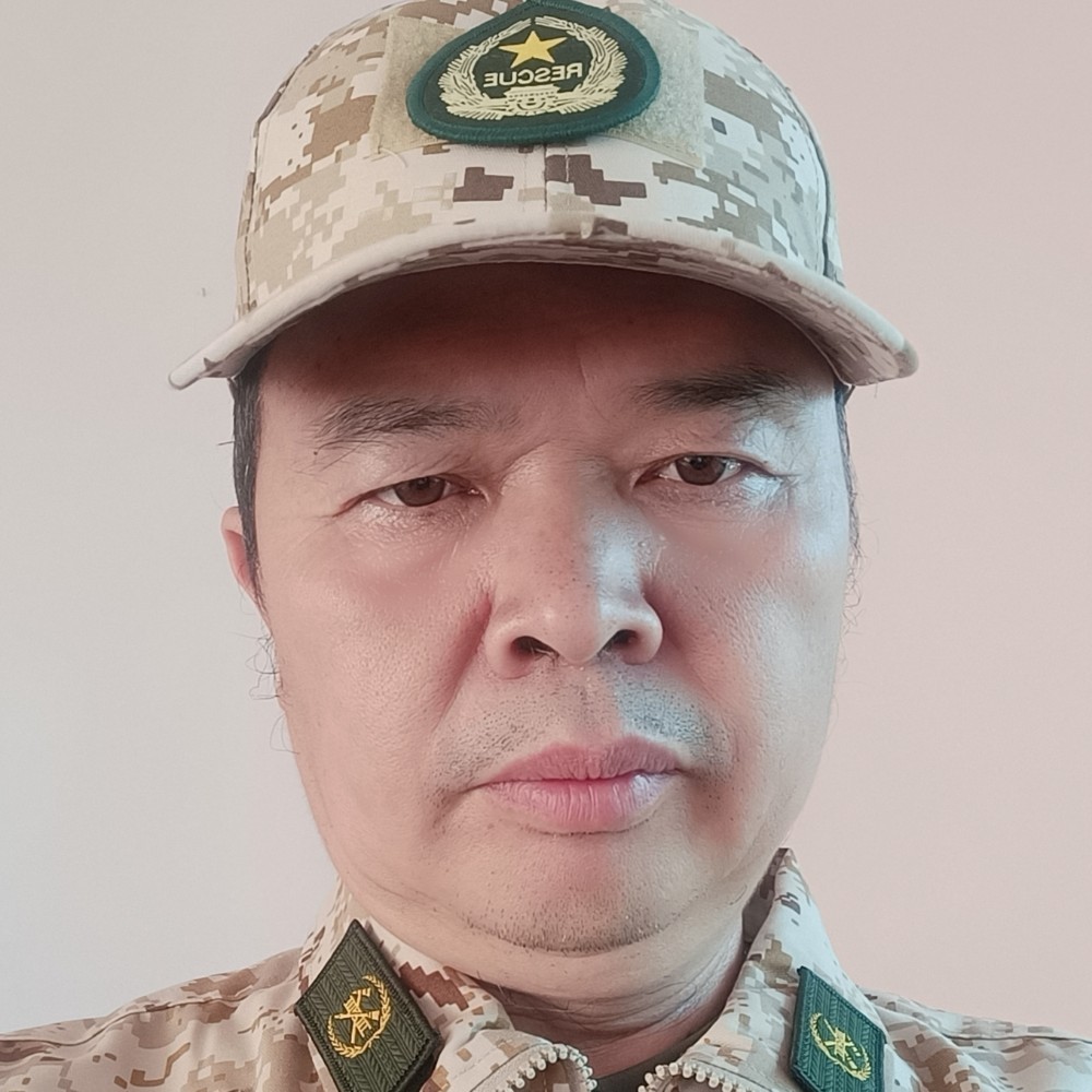 寂冷的大叔的照片