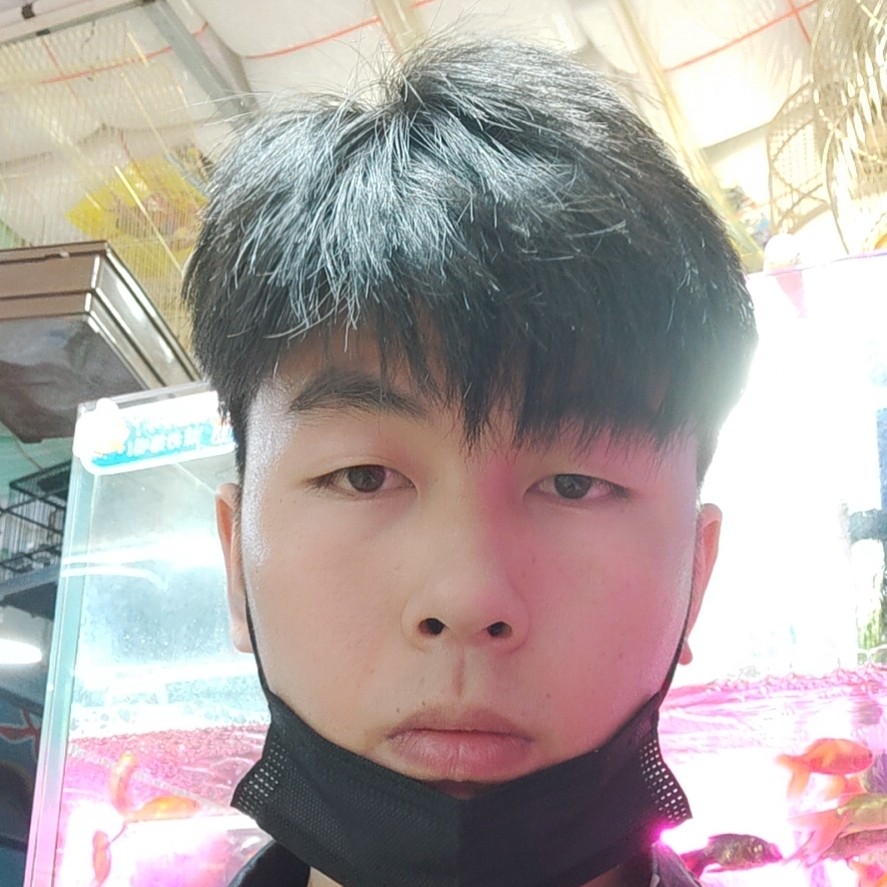 甜美漫步冬天的照片