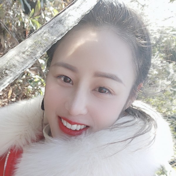 曾红霞的照片