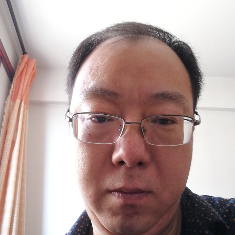 南极的太阳的照片
