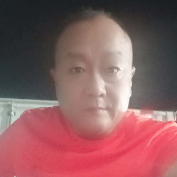 尹学兵的照片