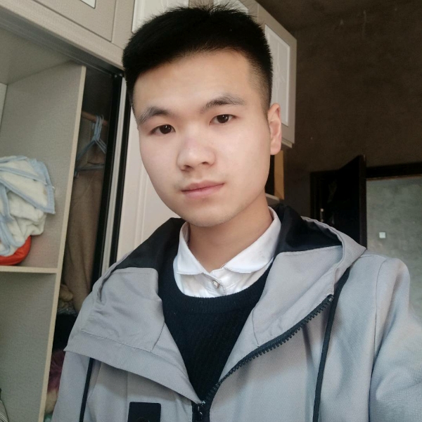 路人罢了的照片