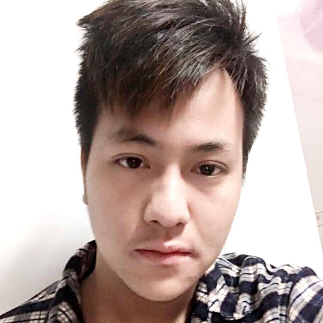 盼望闻柔弱的照片