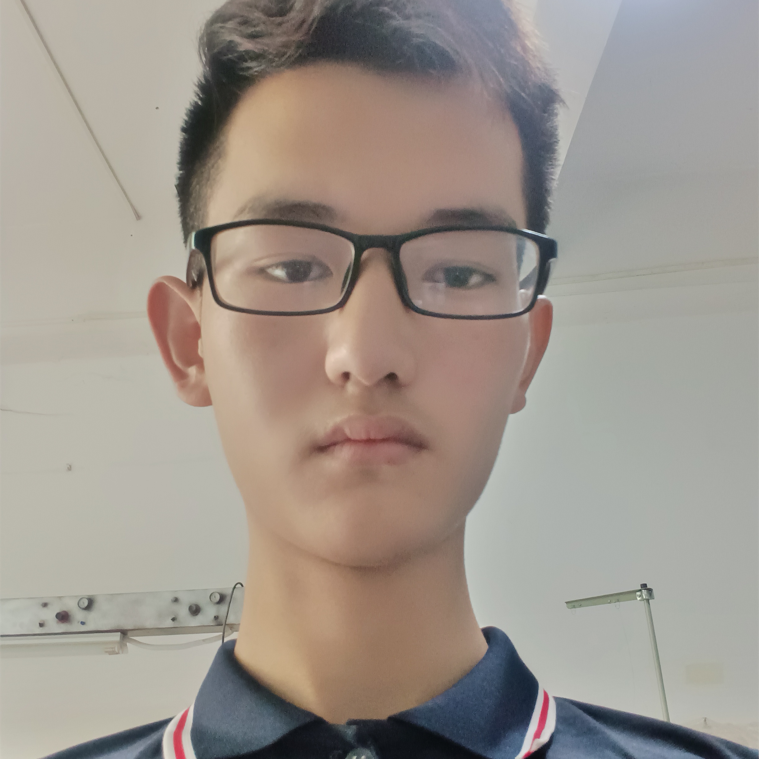 香水那强健的照片