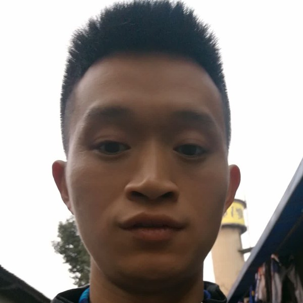 忐忑等待刺猬的照片