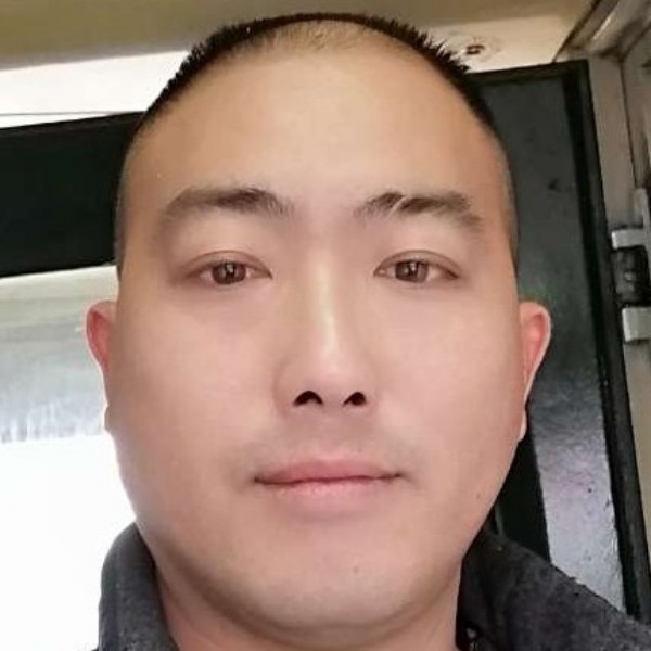 饱满扯蜜粉的照片