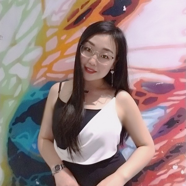 梧桐女孩的照片