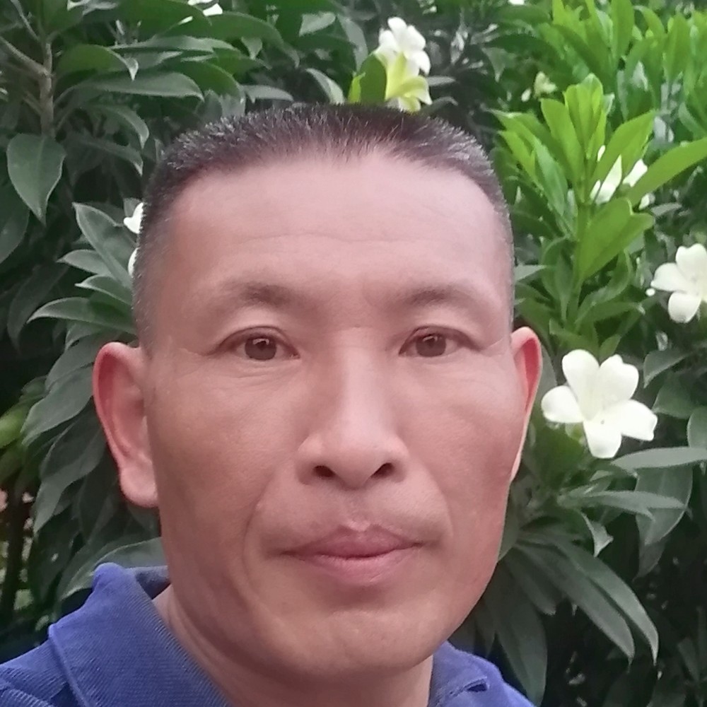 万泽明的照片