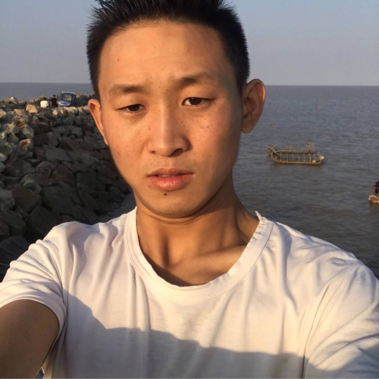 忐忑笑流岚的照片