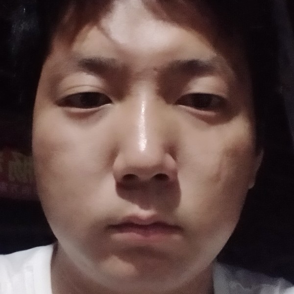 蜜粉爱恋忧伤的照片