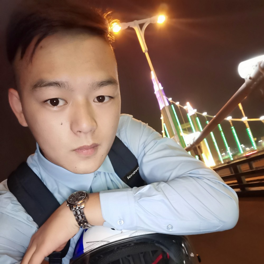 紧衣缩食的照片