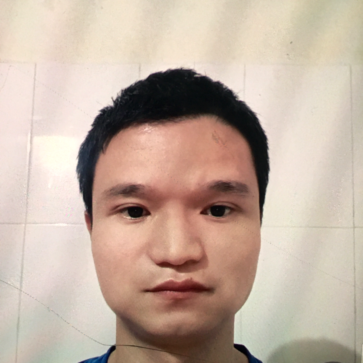菠萝笑唯一的的照片