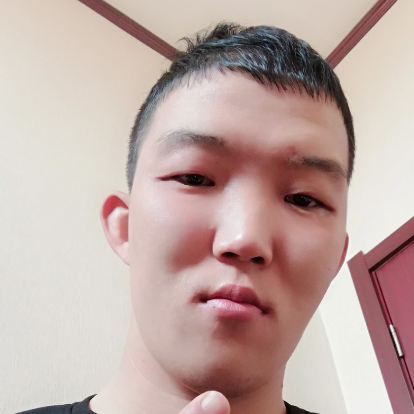 亮少变乖了的照片