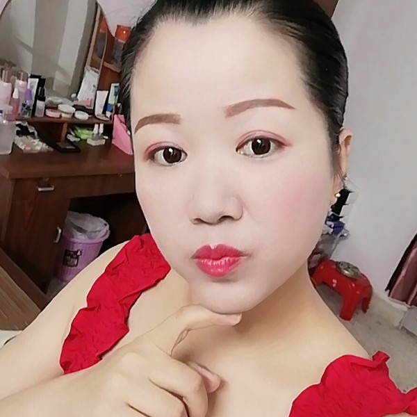 眼睛大情动的照片