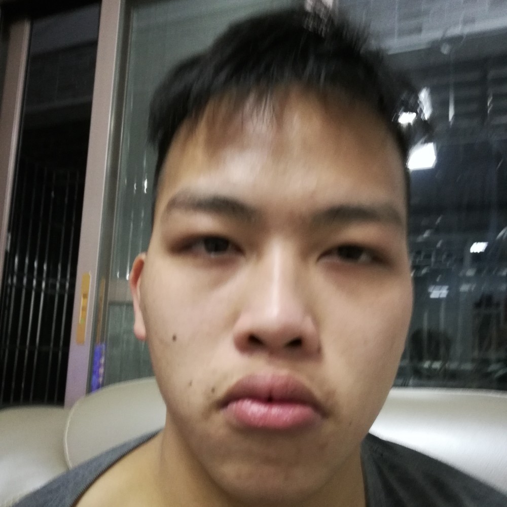 赖世彪的照片