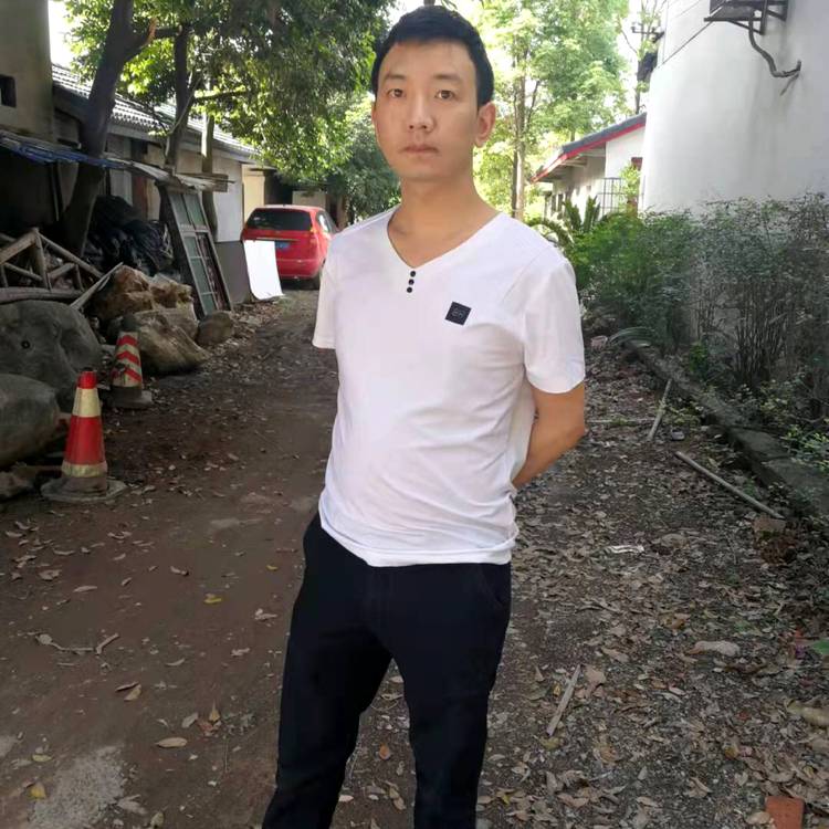 粗暴狼的照片