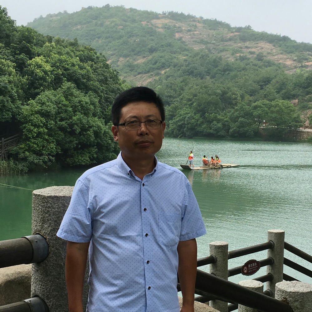 表哥哥的照片