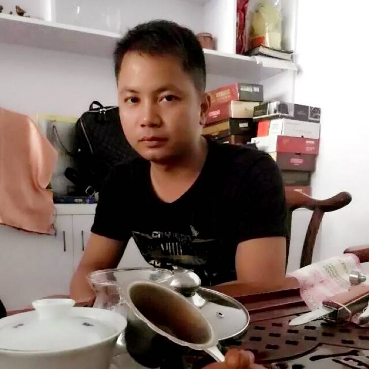 浮波回眸陶醉的照片
