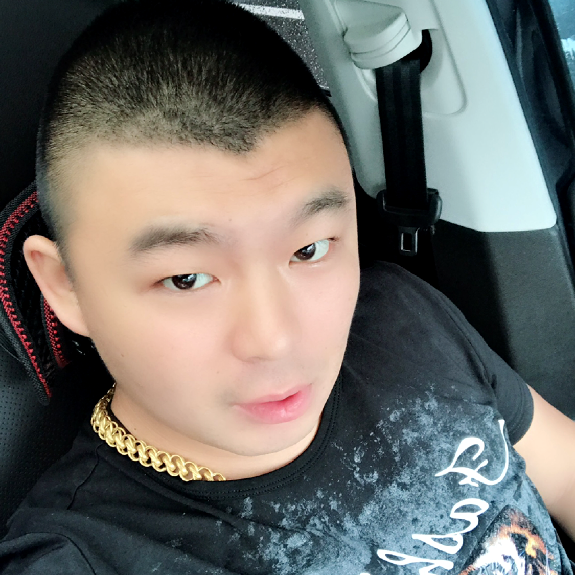 虚拟给煎蛋的照片