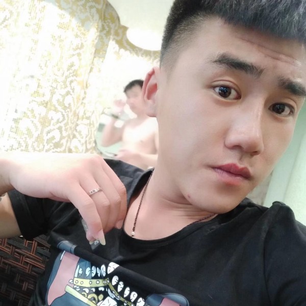 一个人流浪。。的照片