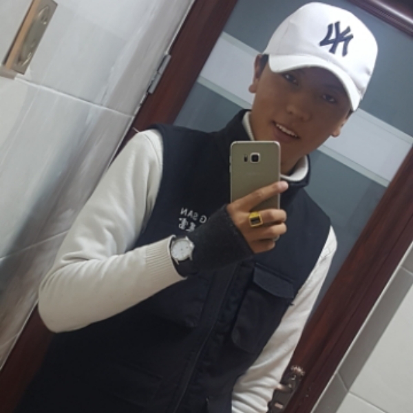YANZHA的照片