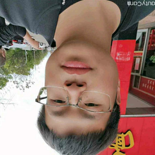 发箍回首大力的照片