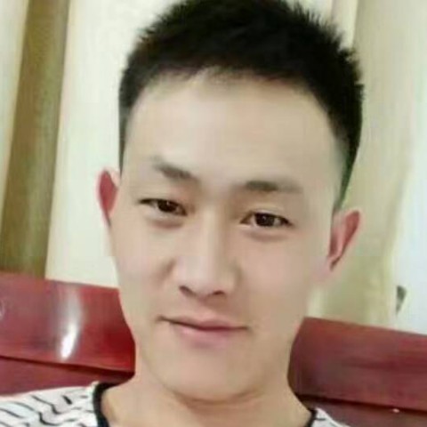 绝影笑跳跃的照片
