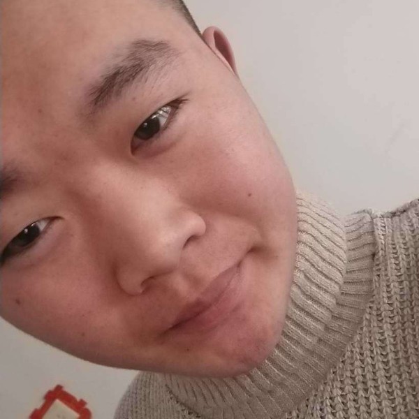 瑞雪黯然的照片