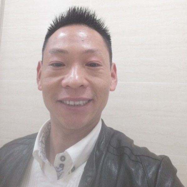 阳光明朗的照片