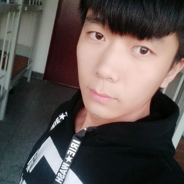 阳光男孩丨的照片