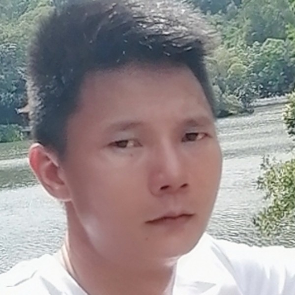 哭泣漫步中心的照片