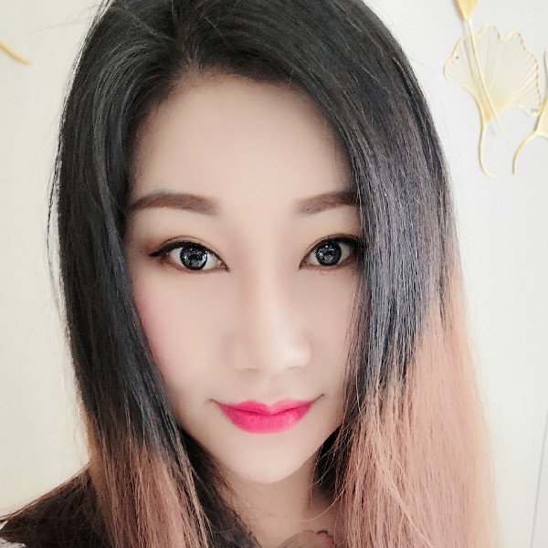 苗艺馨的照片