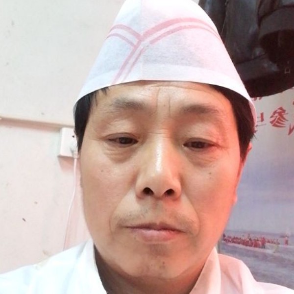 简单漫步化羽的照片