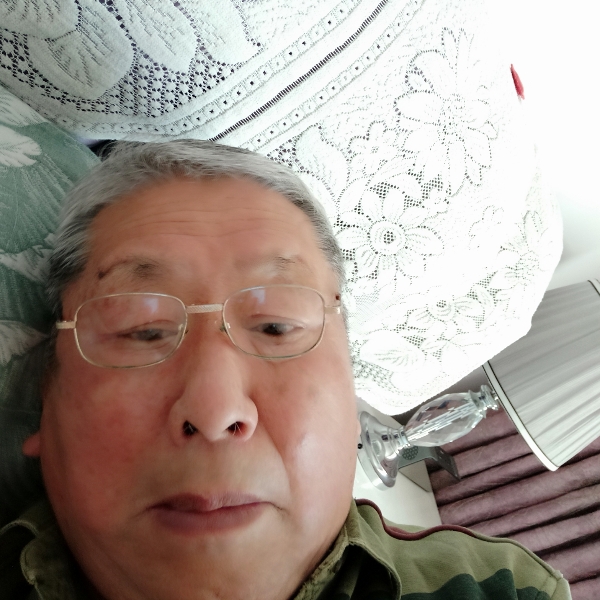 洋溜板栗就无语的照片